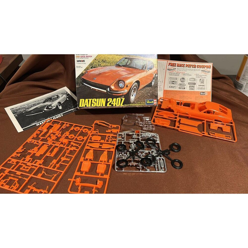 Datsun 240z Revell Model open box